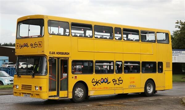 Volvo Olympian, choice of 3 located near Glasgow, sold with new MOT  dvospratni autobus