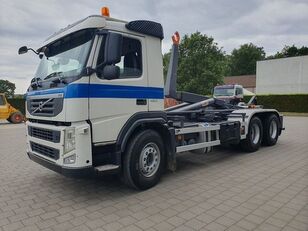 Volvo FM 12.420 kamion s kukom