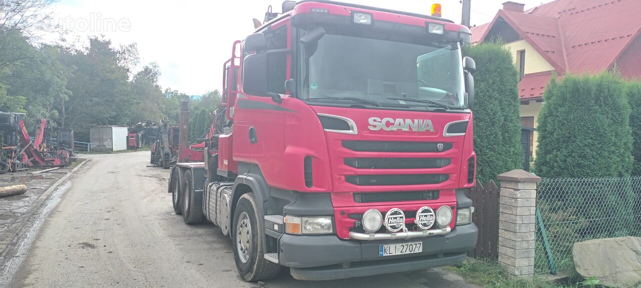 Scania R560 v8 loglift epsilon  kamion za prijevoz drva