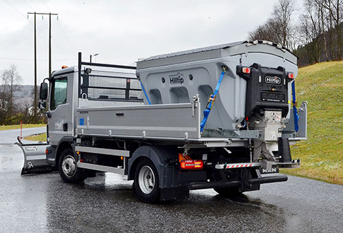 novi Hilltip IceStriker™ 1600-2600 truck bed salter and sander for 4.5-12 ton nošeni rasipač pijeska