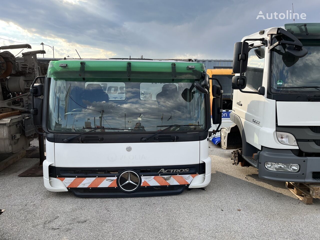 Mercedes-Benz SHORT RHD kabina za Mercedes-Benz ACTROS MP2 tegljača