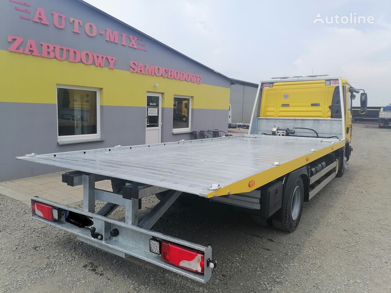 novi DAF nowa zabudowa producent pomoc drogowa  dmc 12000 kg šlep auto