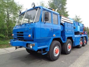 Tatra T 815 8X8 šlep auto